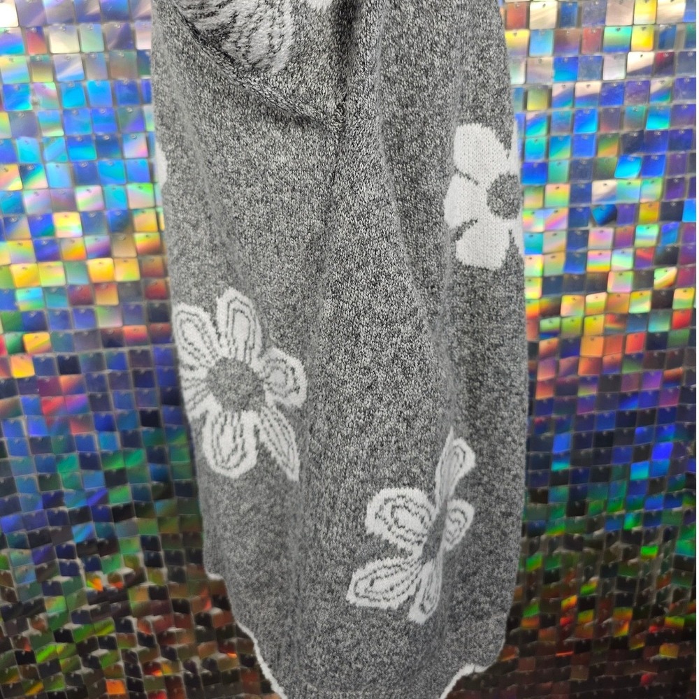 Bloomchic Daisy Floral Cardigan Womens 14-16 Grey Scalloped Open Front Sweater - Picture 5 of 8